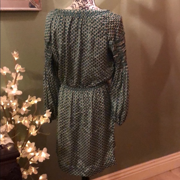 Green and beige dress - Picture 7 of 8